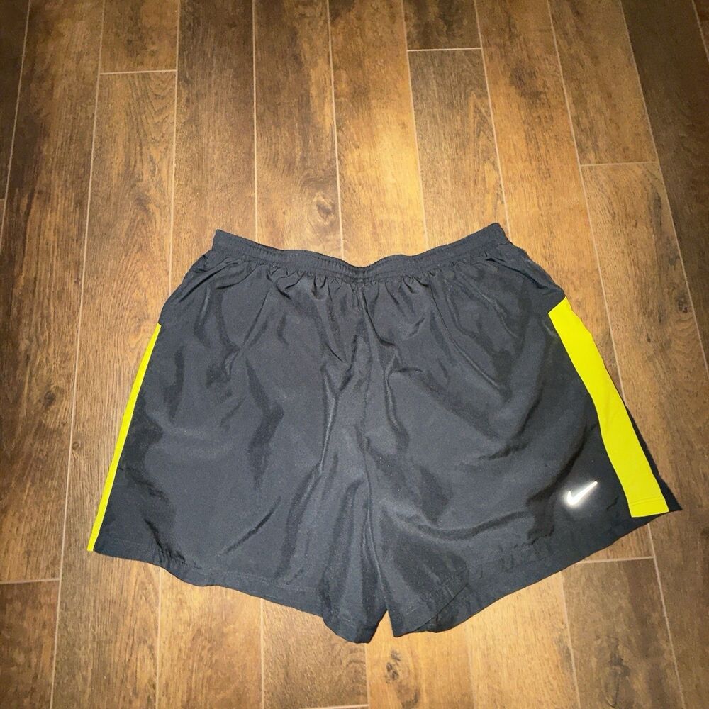 Nike Dri-Fit Women’s Large Black Running Shorts